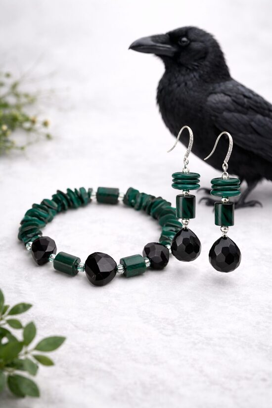 Dabīgo pērļu rotu komplekts "Melno spārnu zvērests"